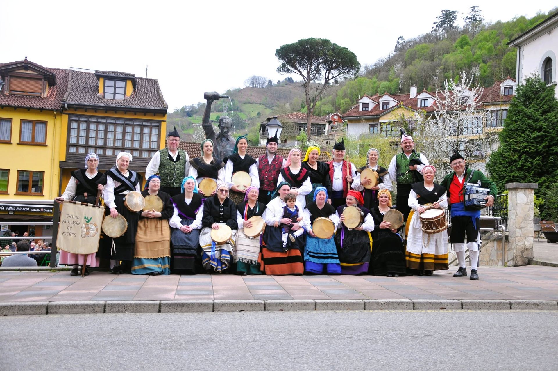Grupu de Baile Ruxidera