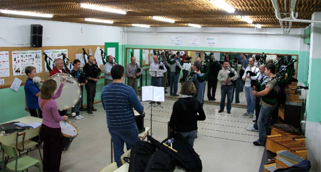 Escuela de Música Tradicional de la Banda Gaites Castrillón