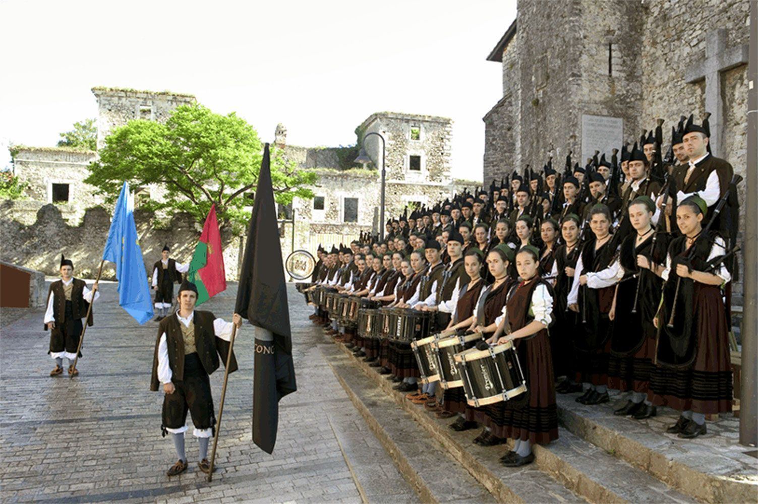 Escuela de Música Tradicional Llacín